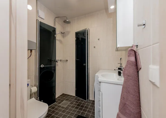 Apartman Kooli 12b *